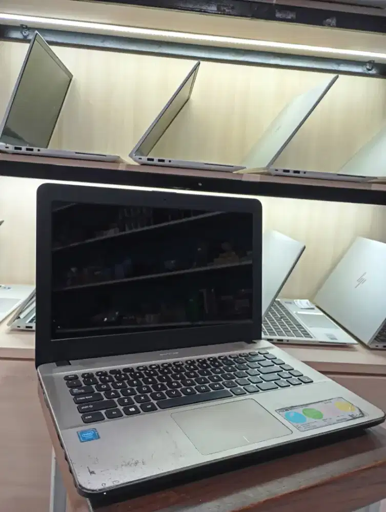 ASUS X44IS SECOND