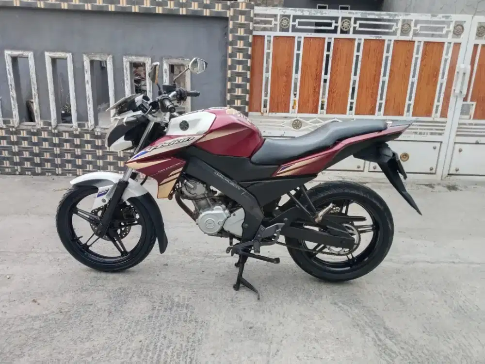 Yamaha Vixion KS tahun 2014 mesin halus siap pakai di Tangerang