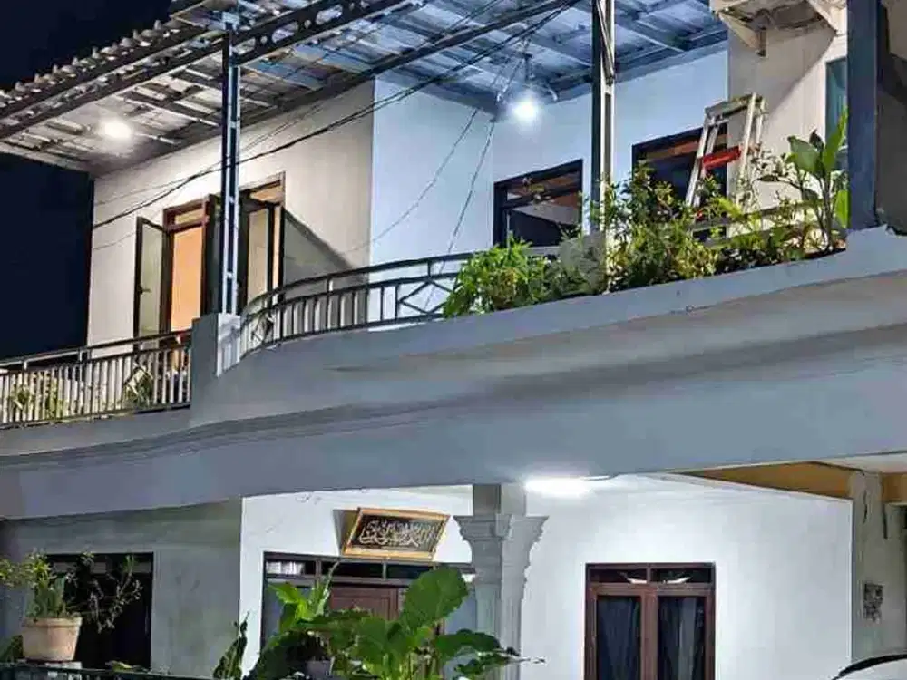DIJUAL – Rumah 2 Lantai SHM LT 108 m² 5 KT Dekat Tol Cijago & Cibubur