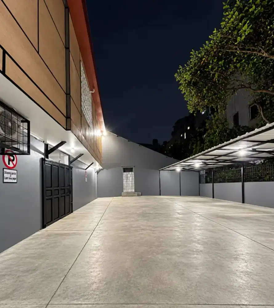 Maison Menucha.