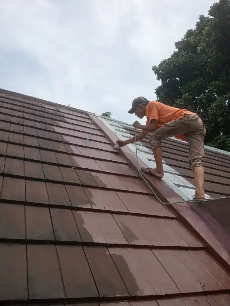 Tukang perbaikan atap bocor dan renovasi rumah dll