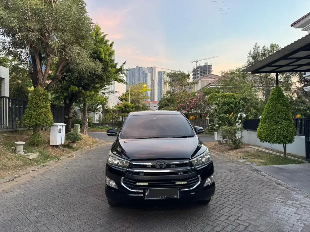 Toyota Kijang Innova 2.4 V Diesel Matic 2017 Hitam Plat L