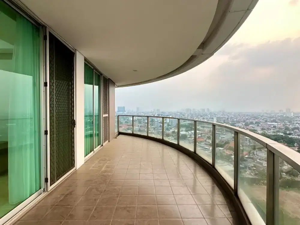 DIJUAL — KEMANG VILLAGE RESIDENCE TOWER RITZ - PRIVATE LIFT WITH BALCONY