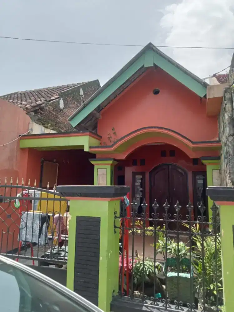 Rumah dkt perempatan RCTI gentan L:113m
