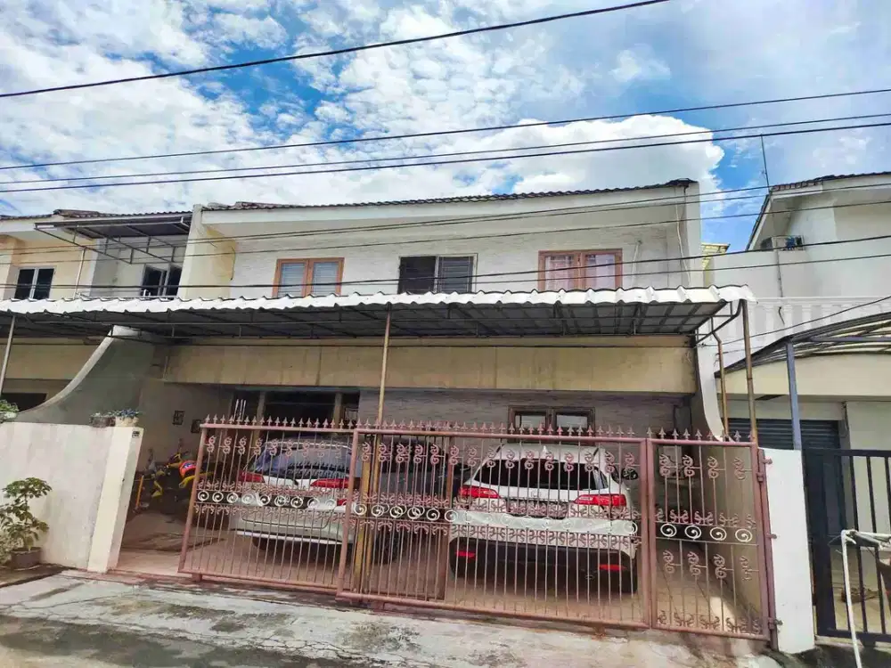 Rumah 2 Lantai LB172 LT187 4KT Akses Mobil Bebas Banjir Dekat PRJ Kemayoran