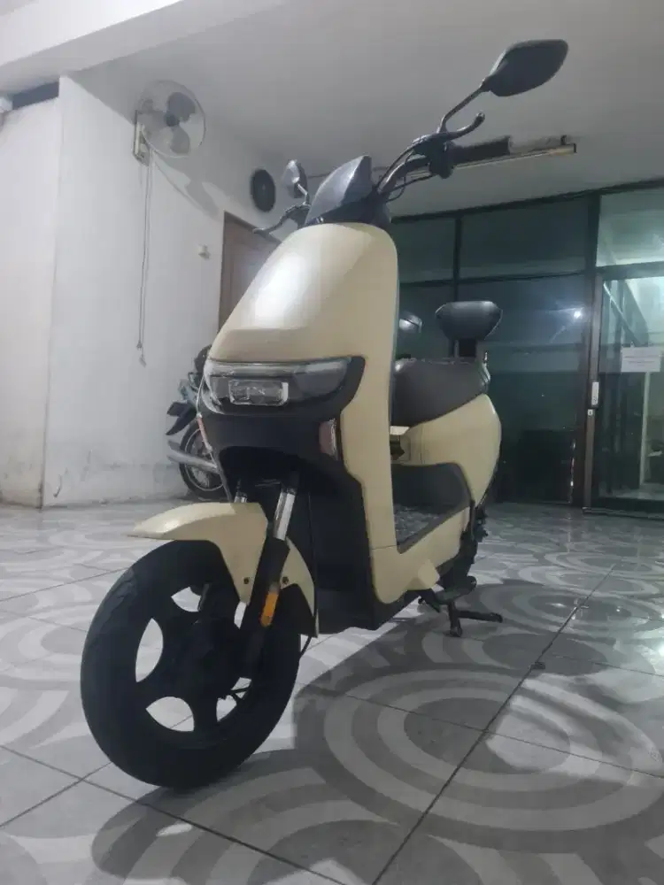 Selis Uwinfly M70 Mulus