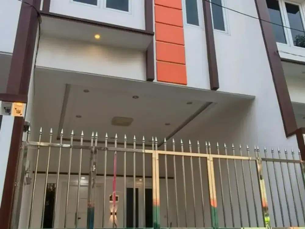 Jual Rumah  bagus 2 Lantai Di Johar Baru Jakarta Pusat