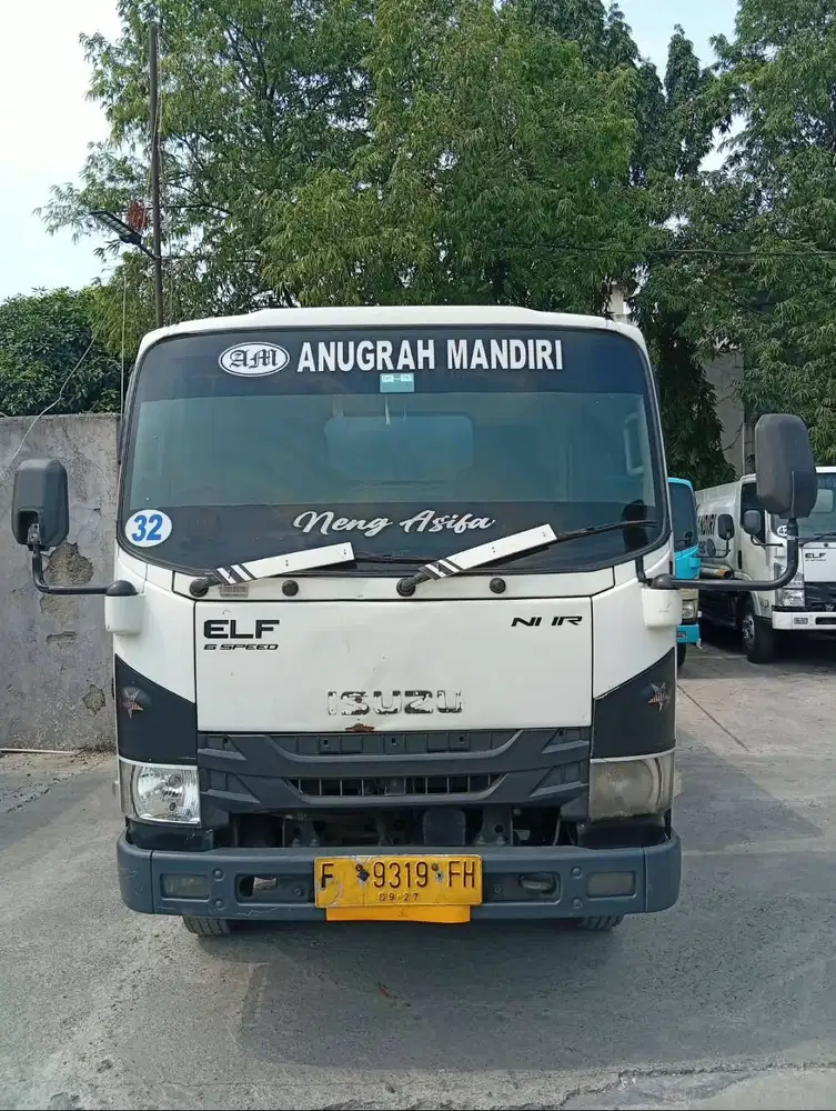DIJUAL ISUZU ELF NLR TRUK TANGKI AIR 8.000 LITER – TAHUN 2022