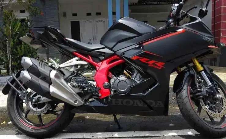 CBR 250 RR 2023