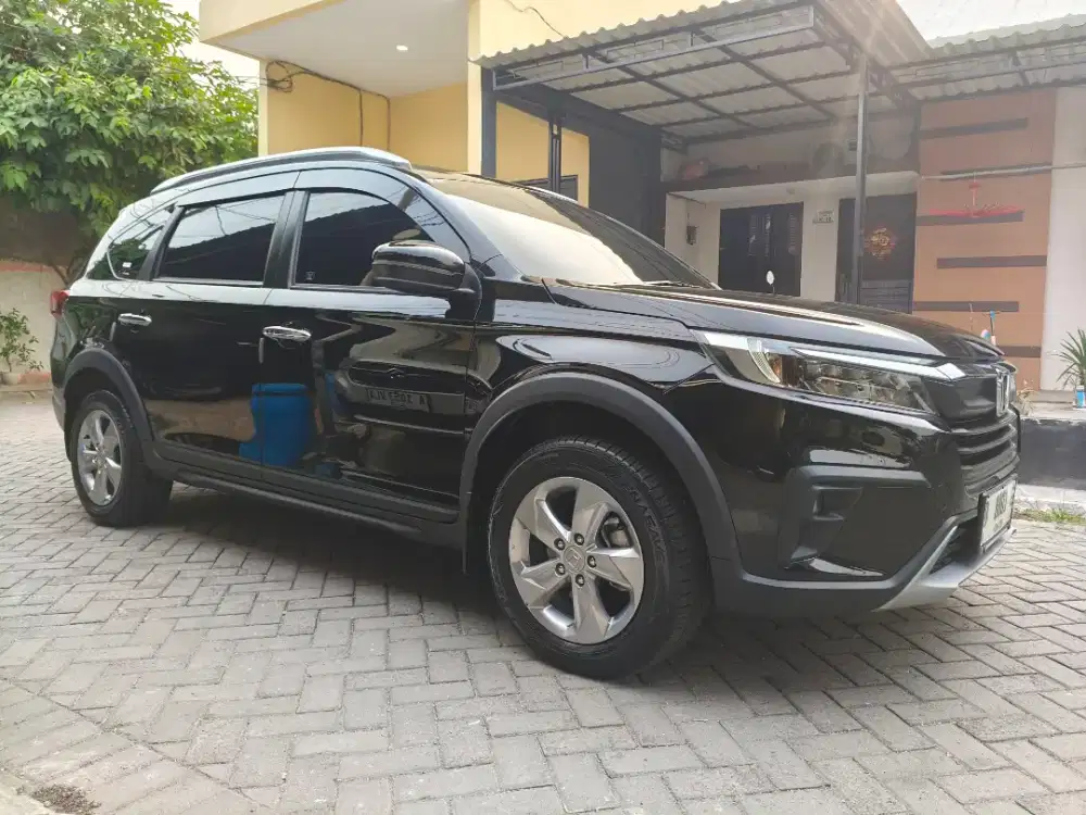 Honda BR-V E CVT Istimewa di Tangerang