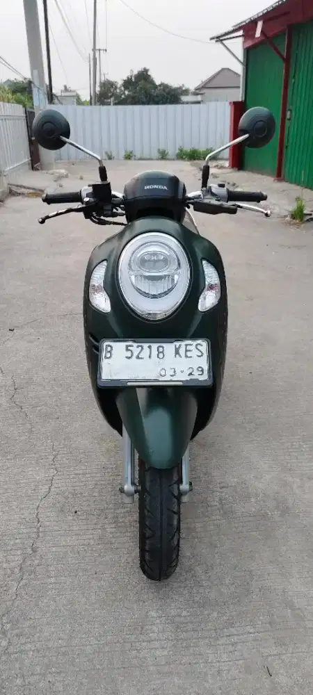 Di jual motor scoopy 2024