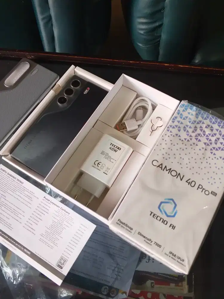 Tecno camon 40 pro 5g 8/256 fullset mulus no minus
