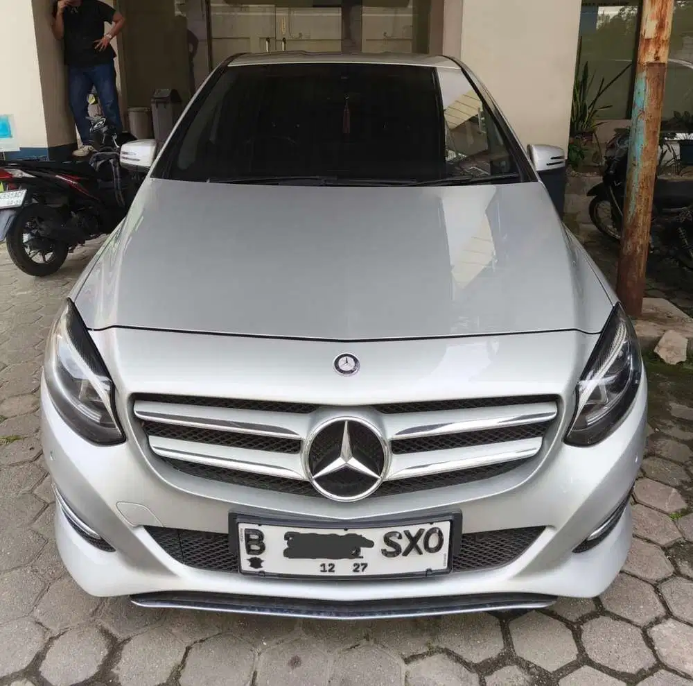 Mercedes-Benz B200 2014 Bensin