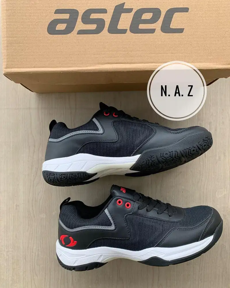 Sepatu Badminton Astec Lancaster size 42/26,5cm