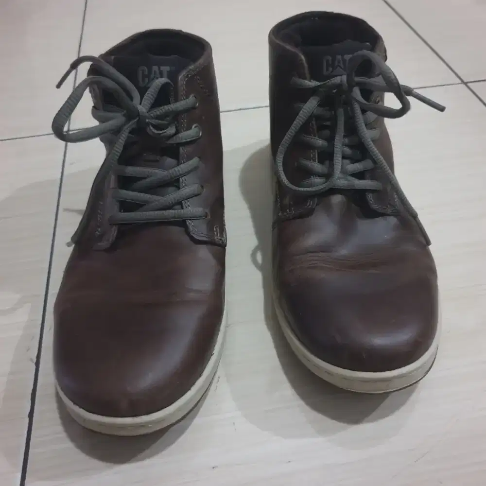 Sepatu kulit merek CATERPILLAR ORGINAL SIZE 40
