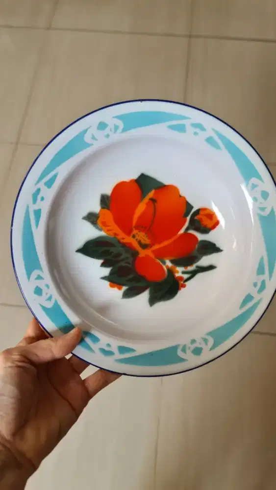 Piring jadul enamel