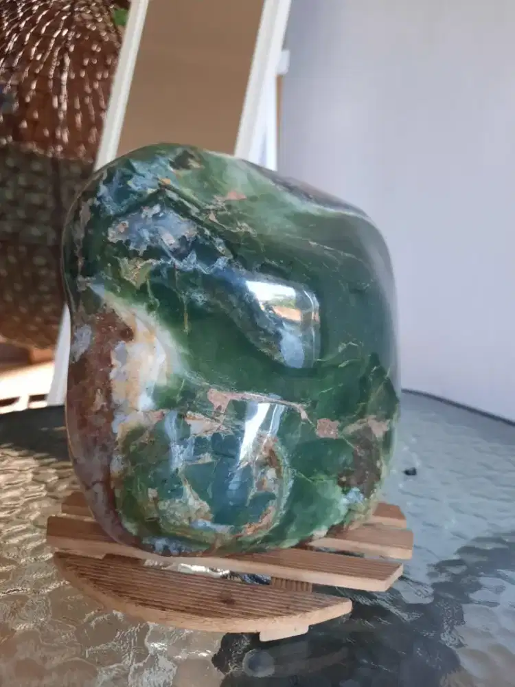 Batu giok hijau (nephrite jade)