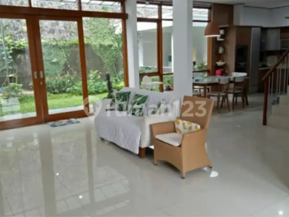 Rumah minimalis asri di komplek elite Bandung Utara - Setraduta