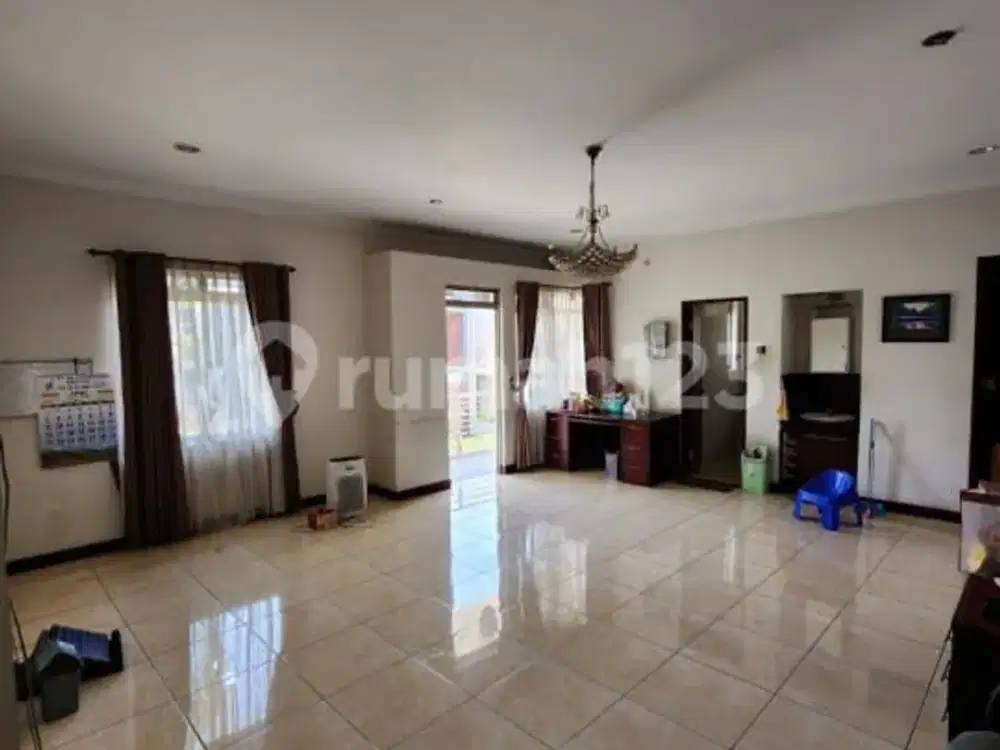 Rumah Semi Furnished Luasan Besar Harga Wajar Tatar Ratnasasih - Kota Baru Parahyangan Lokasi Super Strategis