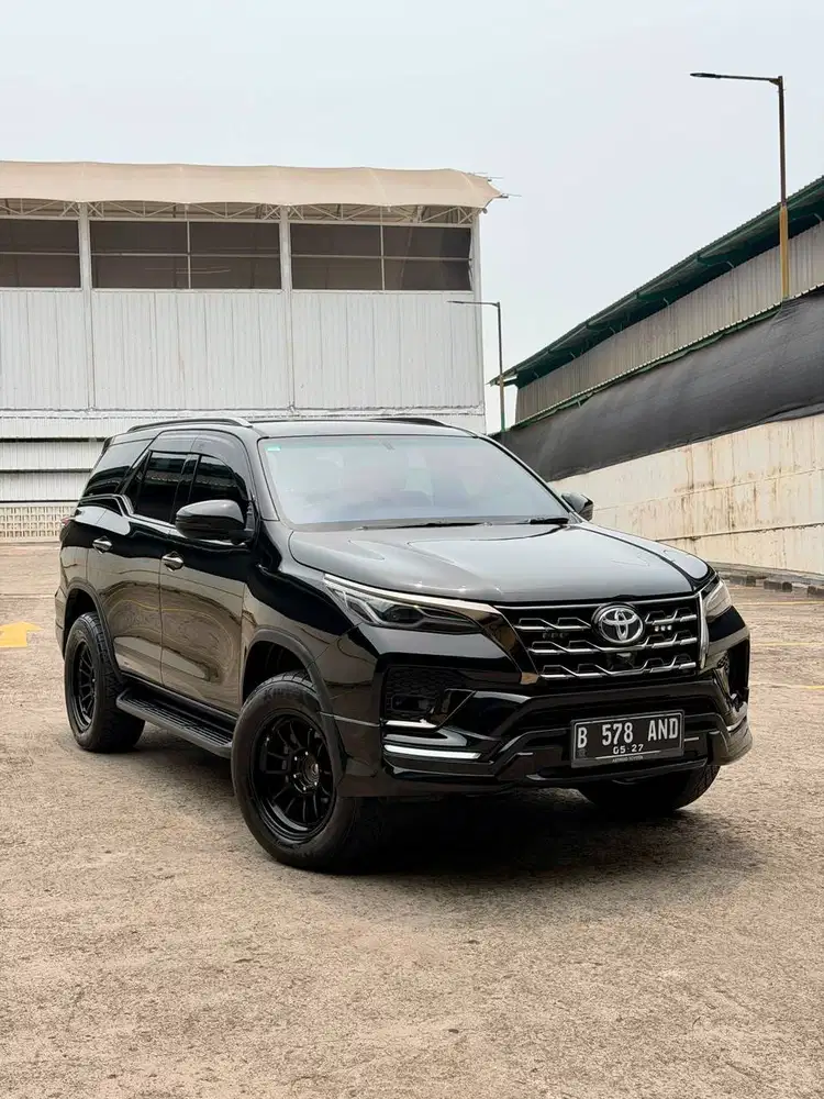 Toyota Fortuner GR 2.8 2022 Full Spec Double Turbo Cat Full Original