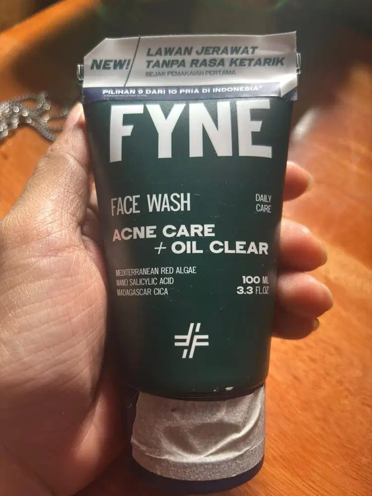 facewash fyne baru