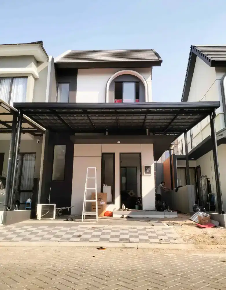 Kanopi baja ringan dan garasi