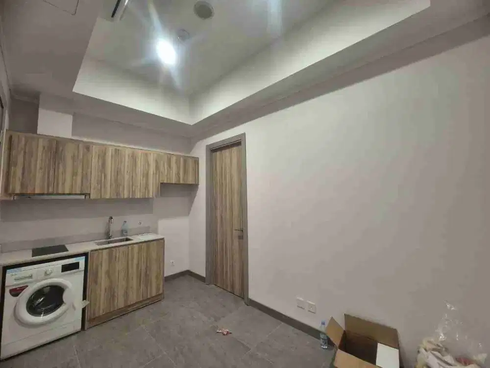 Di sewa Menara Jakarta Semi Furnish 1BR