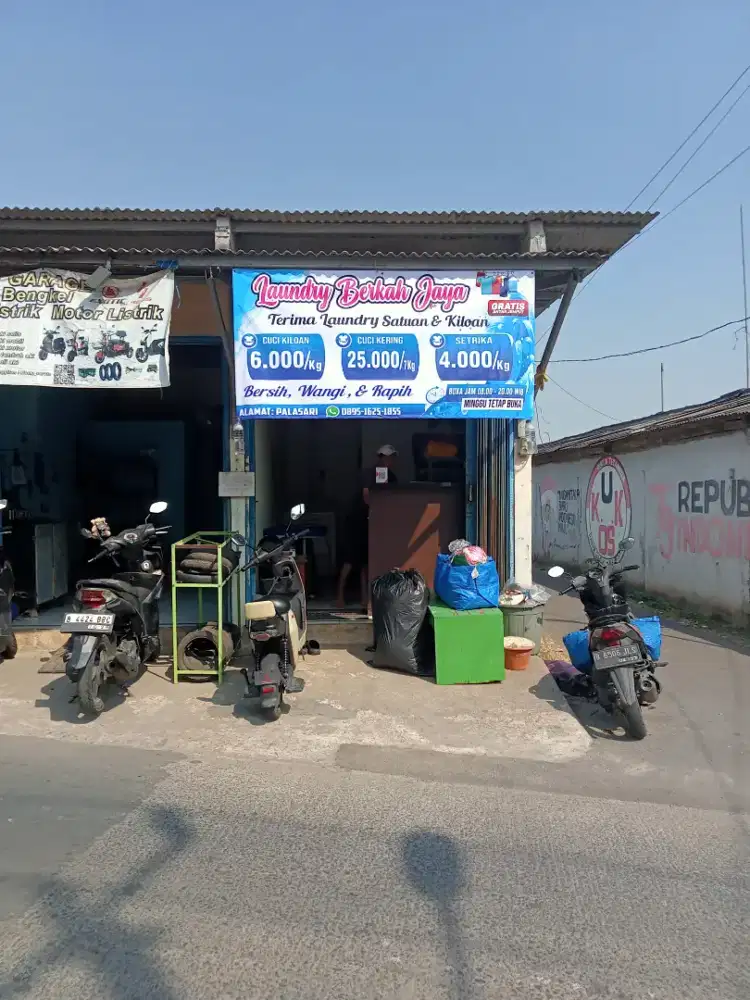 butuh cewek buat setrika uap londry