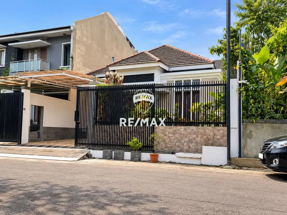 DIJUAL CEPAT RUMAH MEWAH SIAP HUNI DI GEGERKALONG PERMAI BANDUNG JAWA BARAT