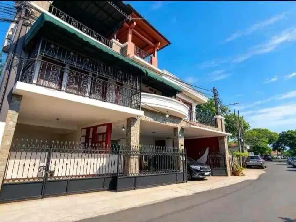 MURAH !! LUAS 208 RUMAH BAMBU APUS TAMAN MINI