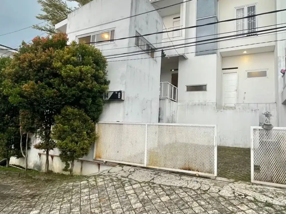 Dijual Rumah Siap Huni, Rumah Mewah Harga Murah di Ujungberung