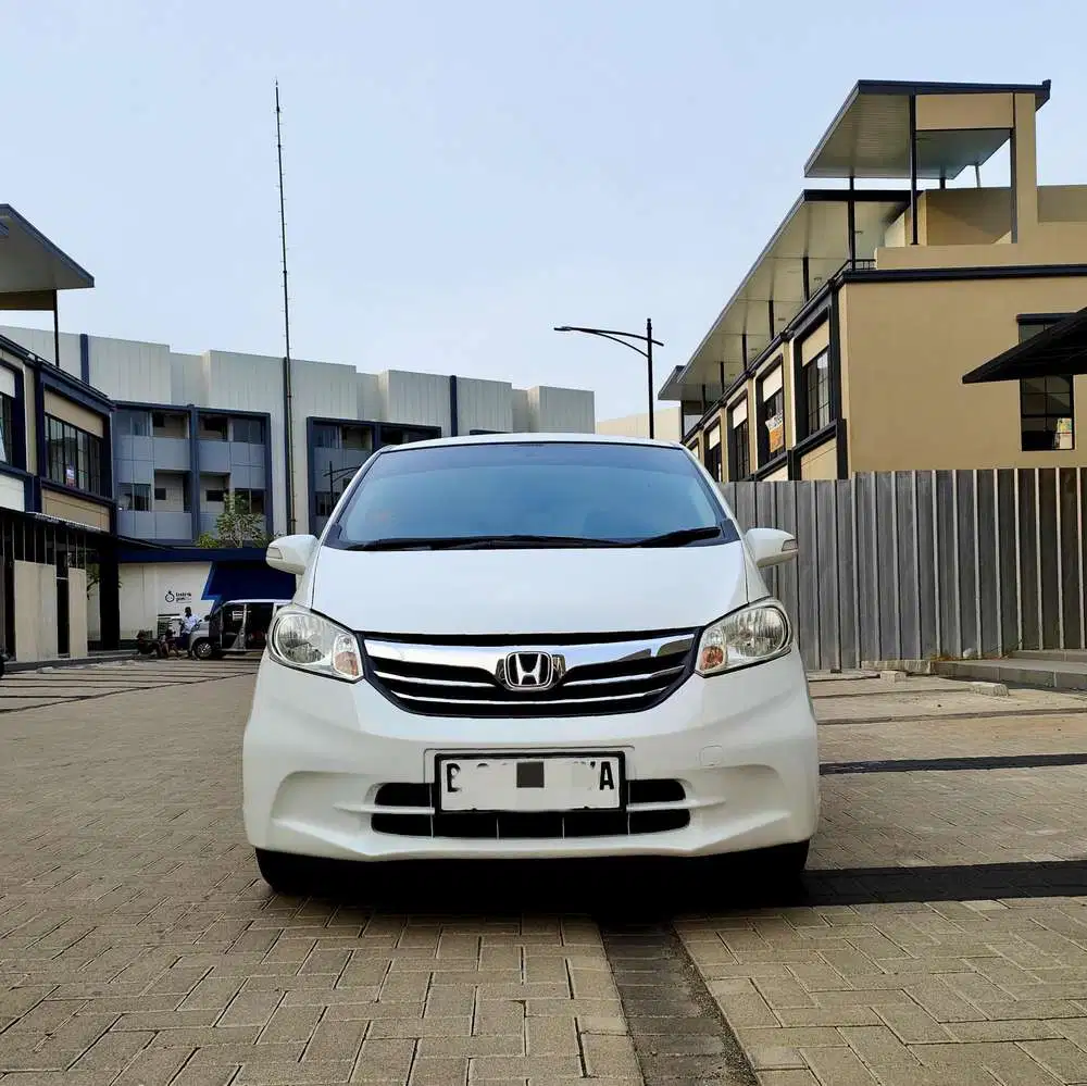 HONDA FREED PSD 2012