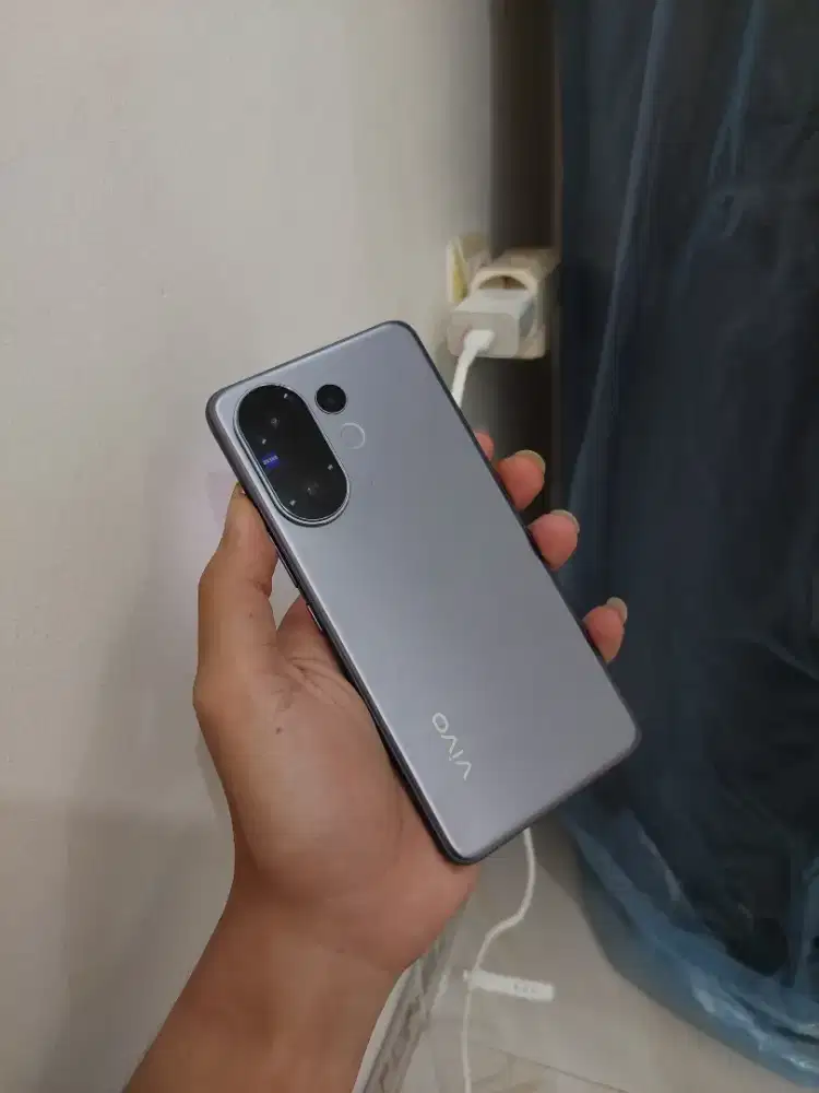 Vivo v60 12/512gb second