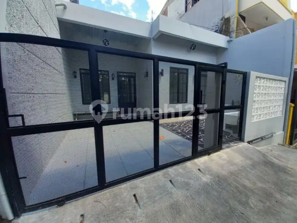 Rumah Baru Minimalis Siap Huni di Tubagus Ismail Dipatiukur