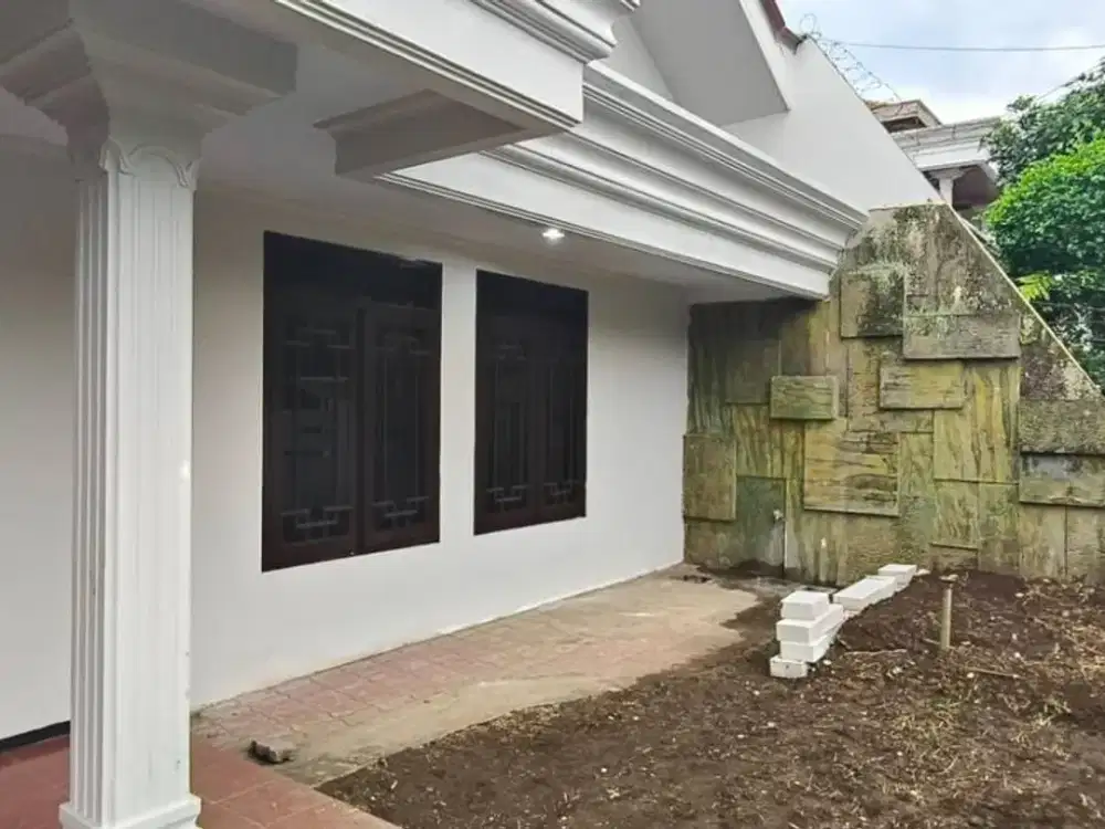 DIJUAL RUMAH JALAN INDRAGIRI MALANG