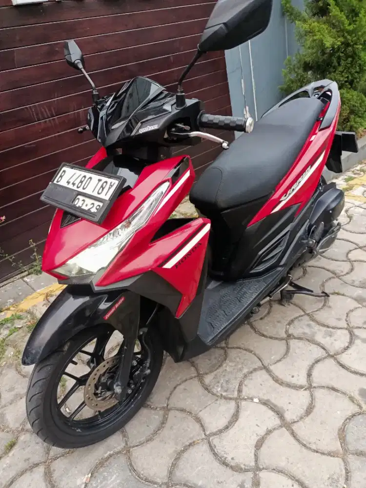 DIJUAL CEPAT HONDA VARIO LED 125 CC CBS ISS ORIGINAL JOZZZ