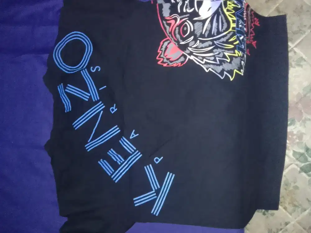 Dijual cepat kaos Kenzo original 400 beli kemaren 1.399.000