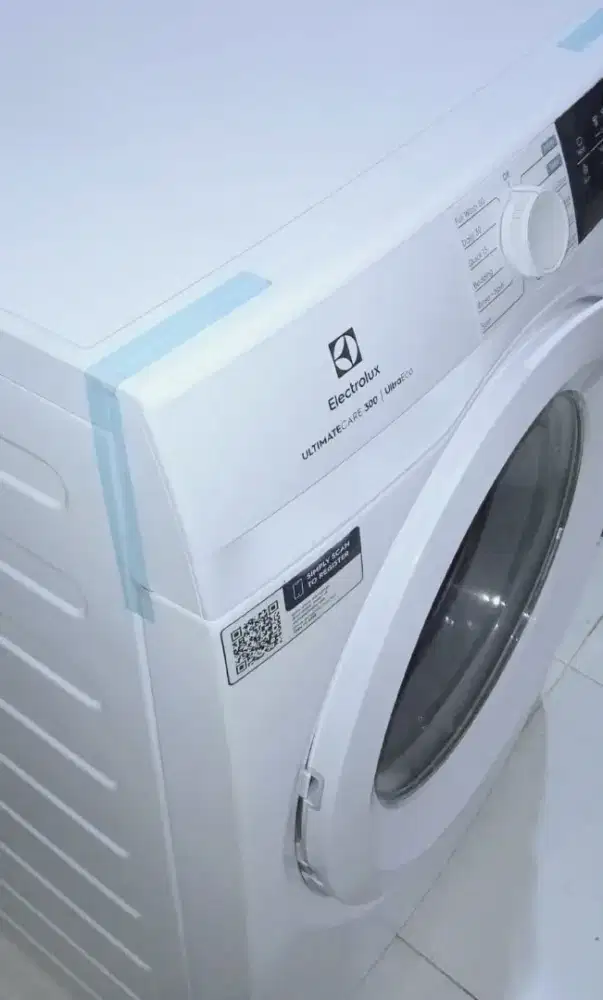 Jual cepat mesin cuci frontloading electrolux 9kg like new