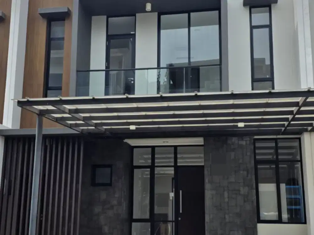 Dijual Rumah Simprug Village PIK2, Uk. 8x27, 2 Lantai, 3+1 KT, Semi Furnished, Hadap Utara, Rp 13 M