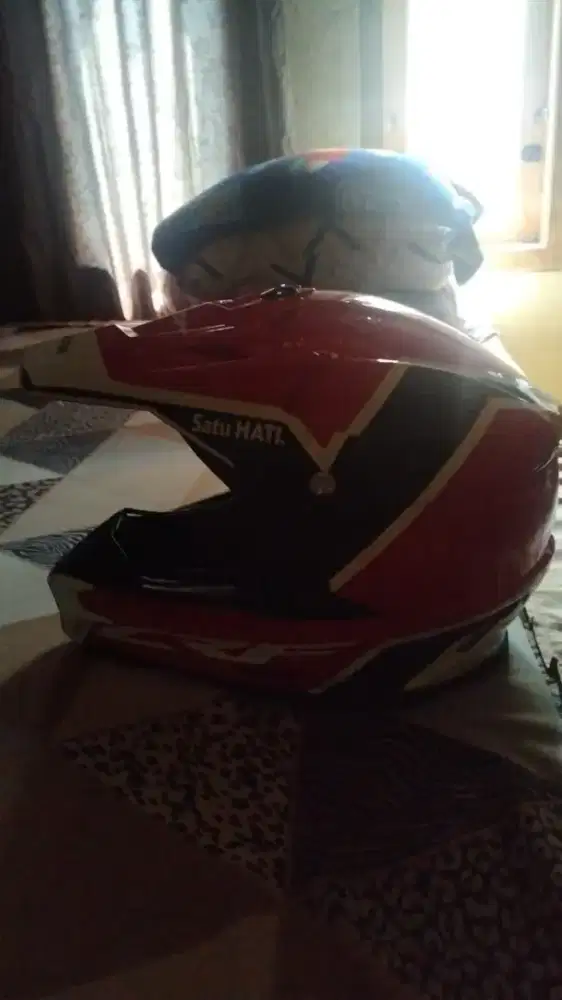 Helm cross crf ori