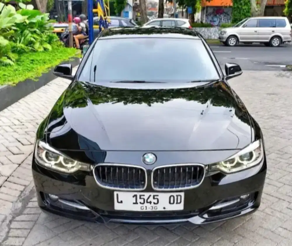 BMW ‼️320i f30 sport 2.0. AT