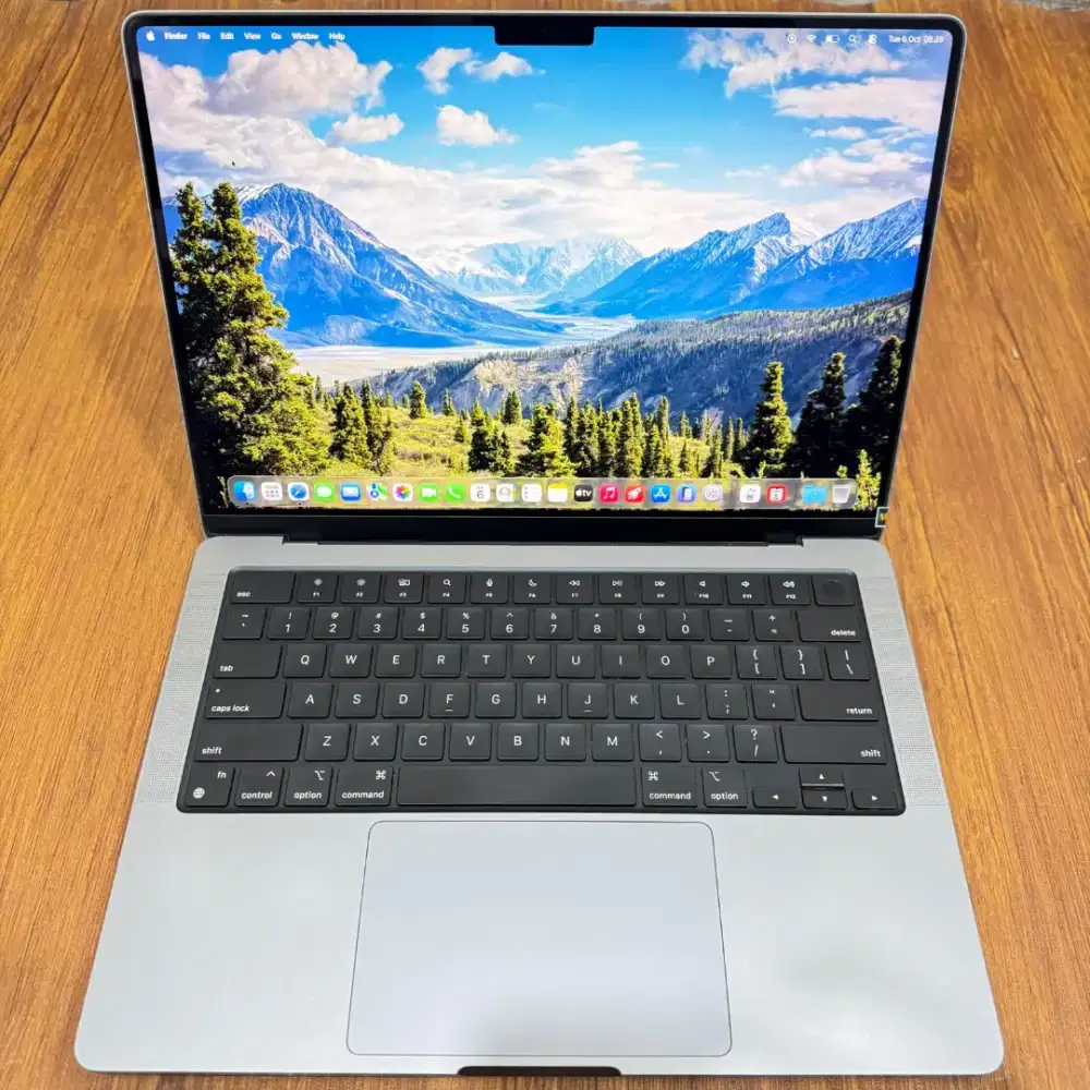 Macbook m1 pro 2021 14 inch ram 16gb ssd 1tb mulus siap pakai bisa cod