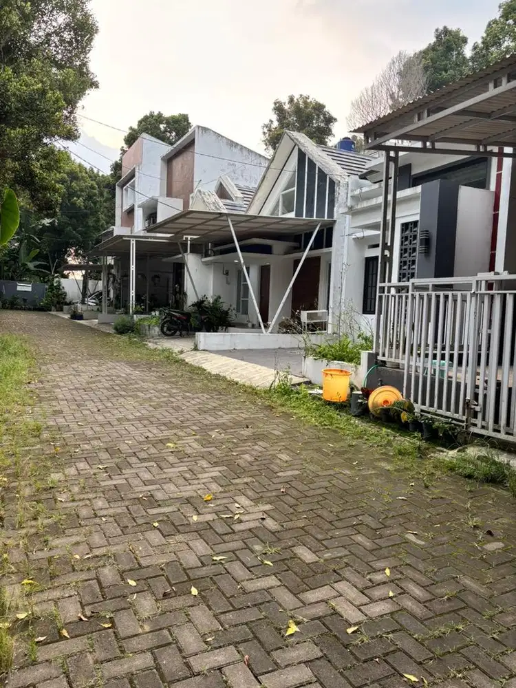 Rumah cluster di jual