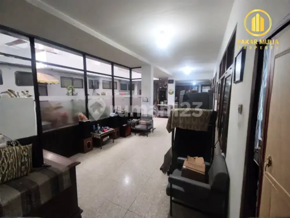 Rumah Lama Terawat di Sayap Riau Bagus untuk Kantor atau Hunian
