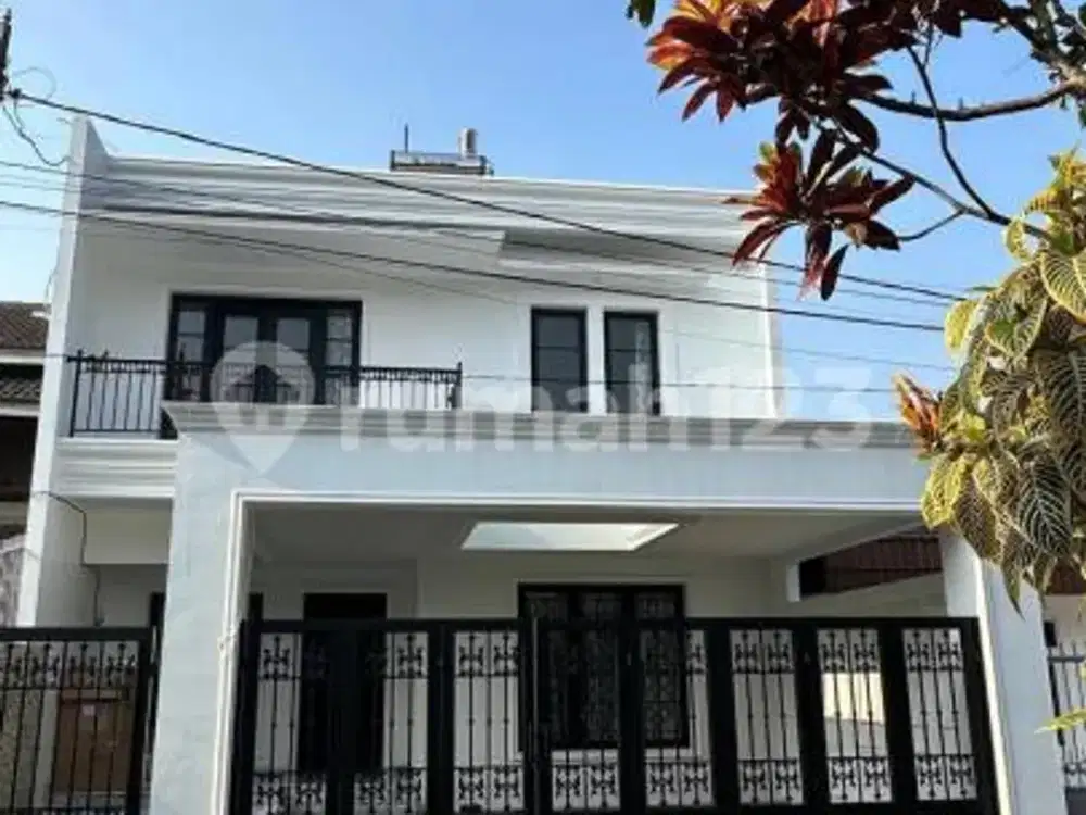 Rumah Hook SHM Bagus di Turangga Buahbatu Bandung