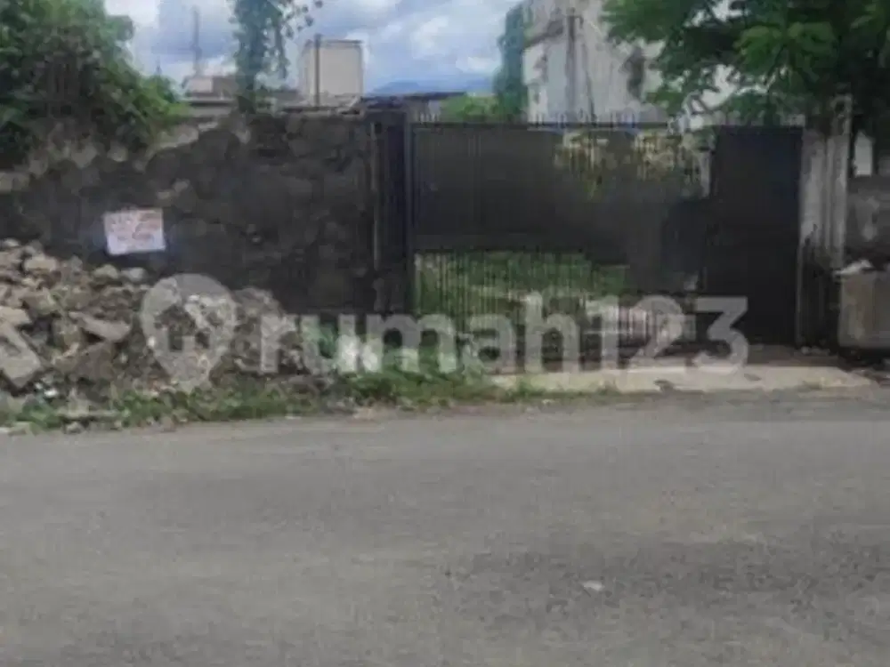 Tanah Matang di Dekat Turangga Tsm Sesko Martanegara Bandung