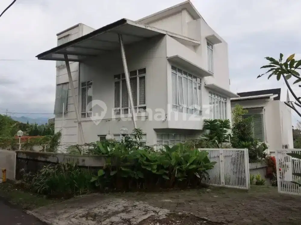 Rumah Murah di Dago Dekat Hotel Sheraton Kampus Itb