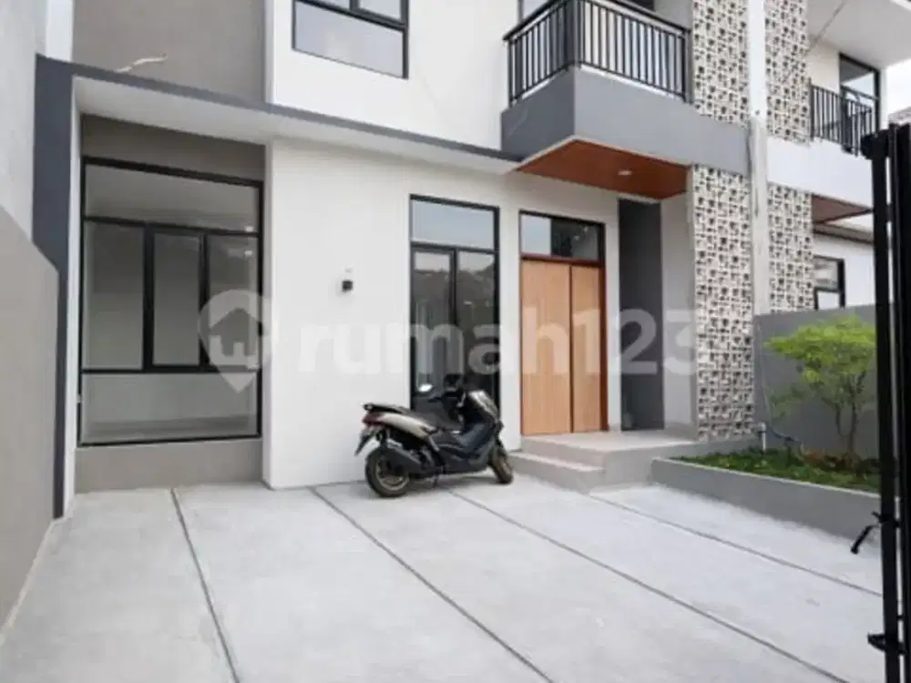 Rumah 2 Lantai Siap Huni di Turangga Buahbatu Bandung