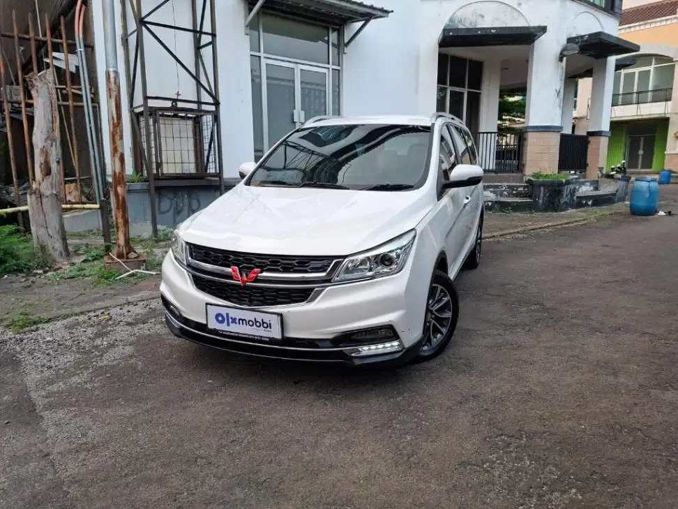 KM Rendah - Wuling Cortez 1.5 CT Lux Bensin AT 2019 Putih