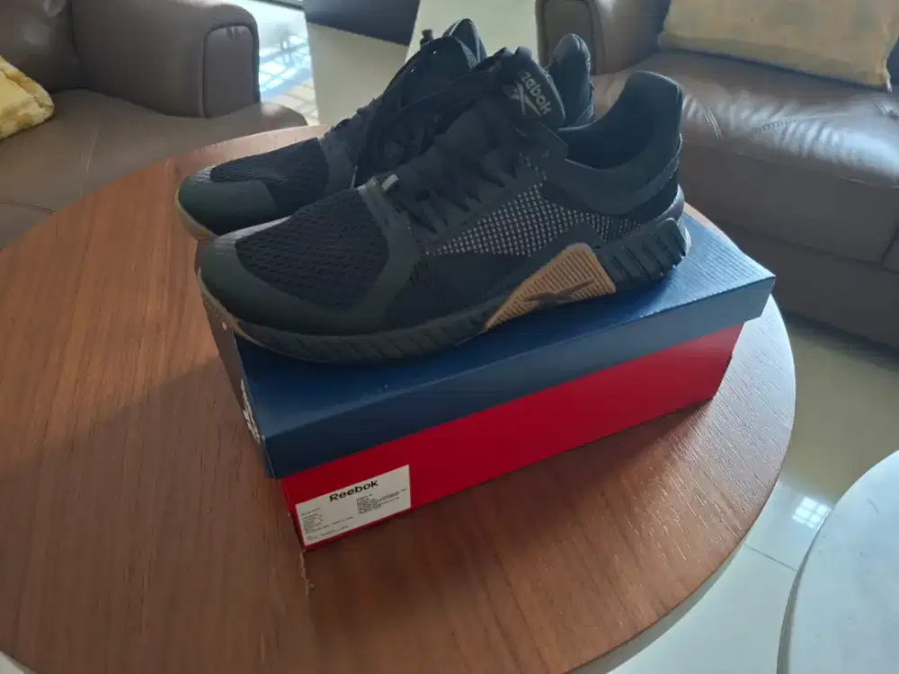 Reebok flip charge - black
